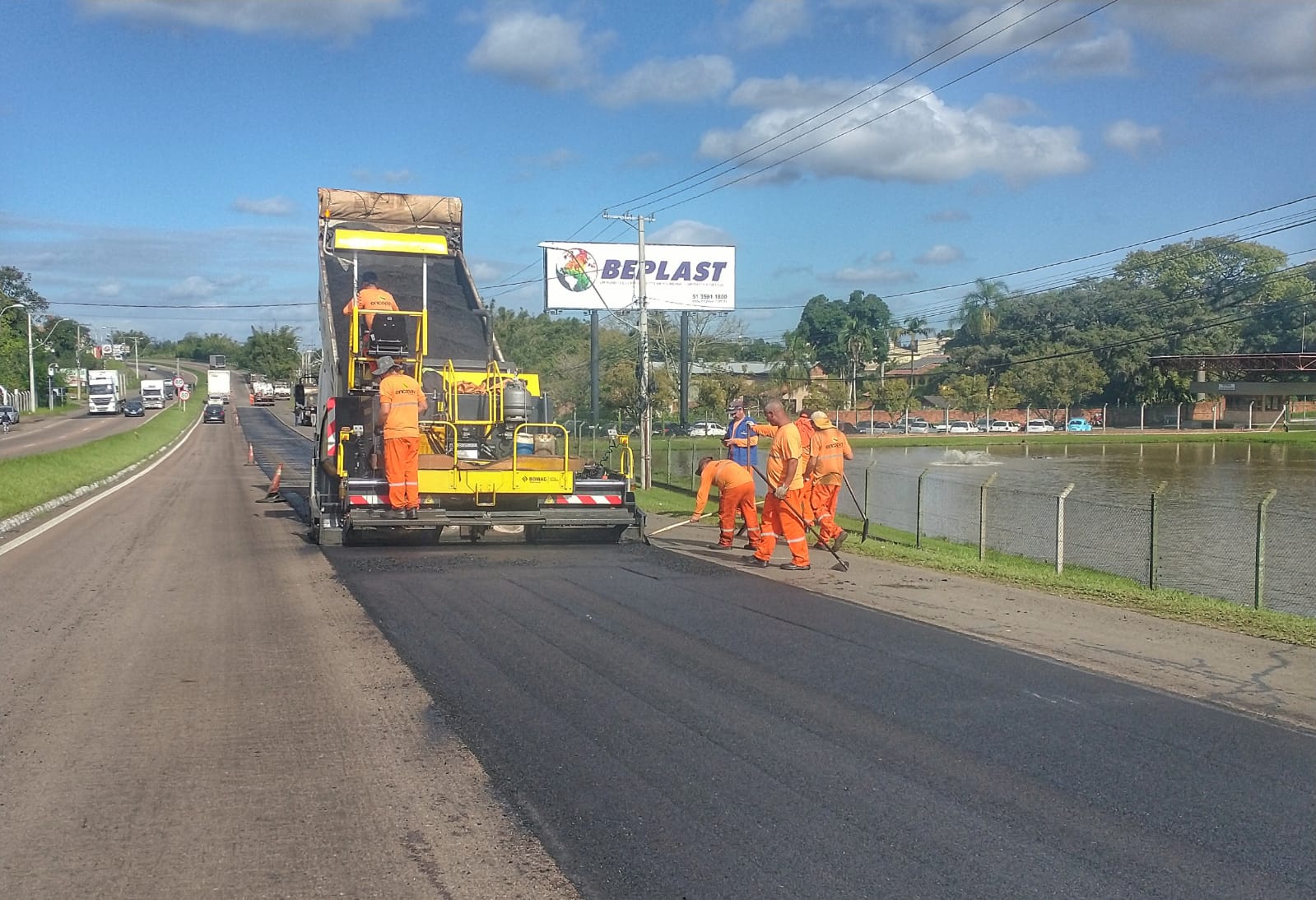 Ir para  <p><big>A Empresa Ga&uacute;cha de Rodovias (EGR) alerta os motoristas para a realiza&ccedil;&atilde;o de obras e servi&ccedil;os em 15 estradas ga&uacute;chas nesta semana. Ao todo, ser&atilde;o 24 frentes de...